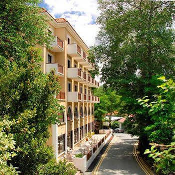 Pendeli Hotel Platres Buitenkant foto